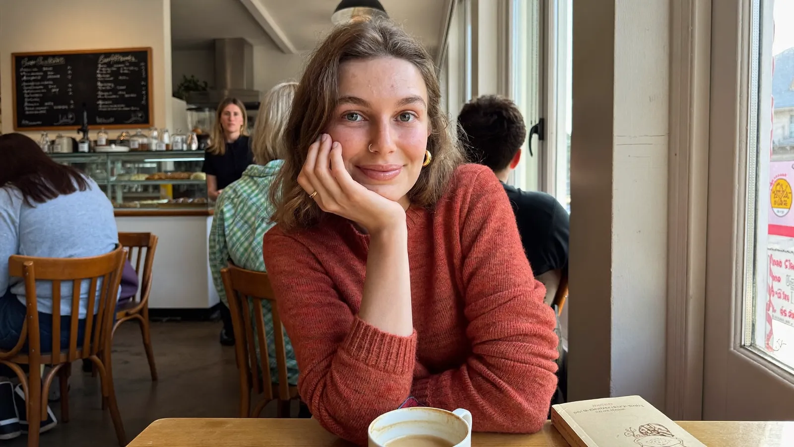 Dating Profile Pictures: What Works in 2026 (+ How to Get Them)